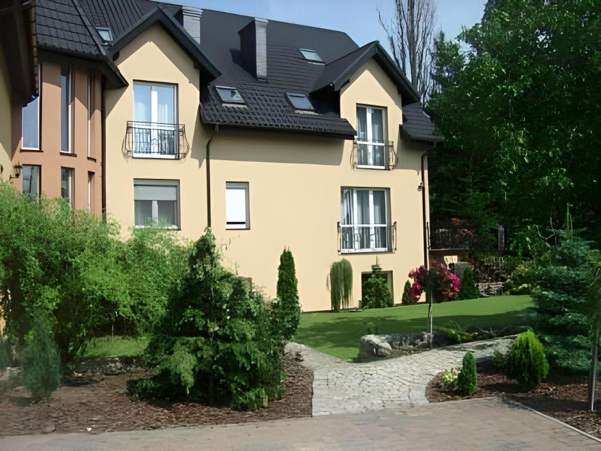 Hotel Zieliniec Poznań Exteriör bild