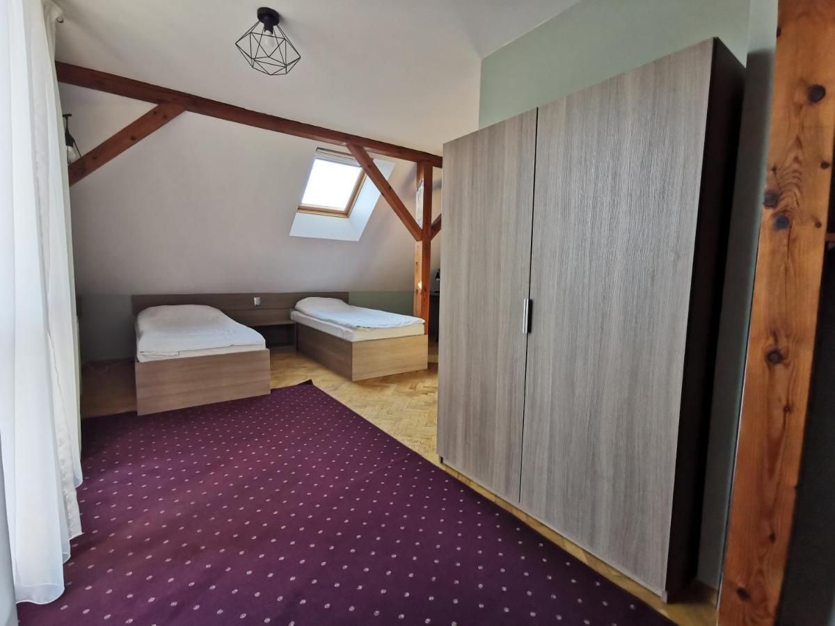 Hotel Zieliniec Poznań Exteriör bild