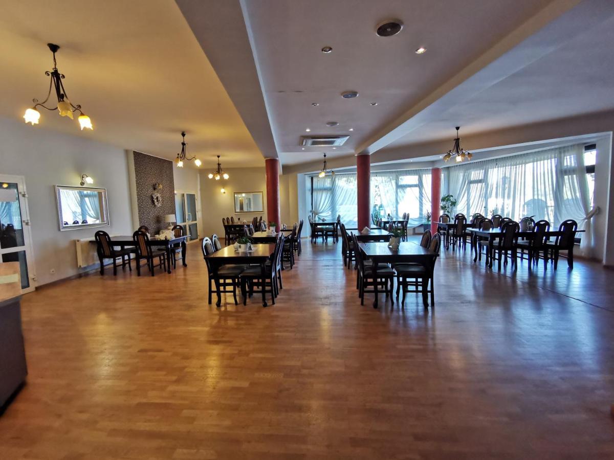 Hotel Zieliniec Poznań Exteriör bild