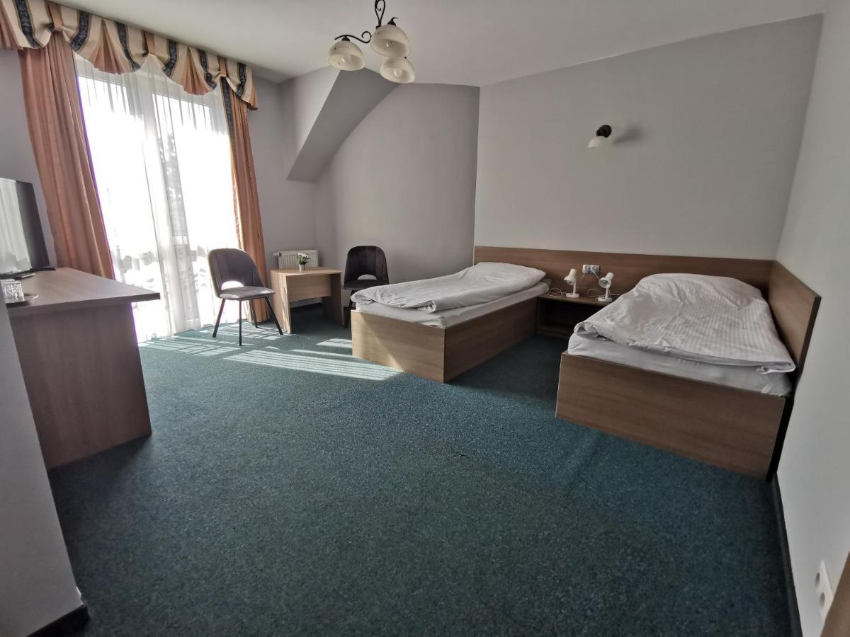 Hotel Zieliniec Poznań Exteriör bild